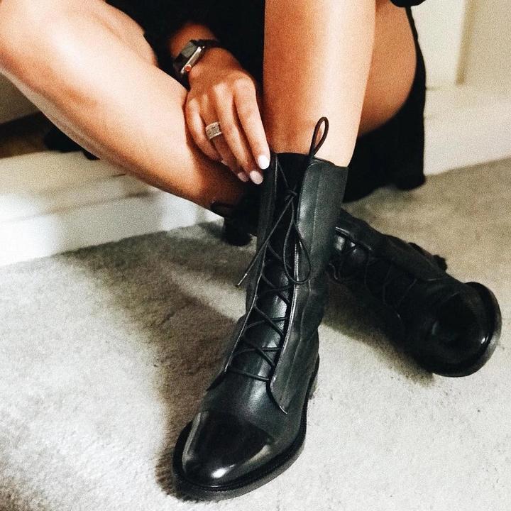 Klassische Damen Absatzstiefel