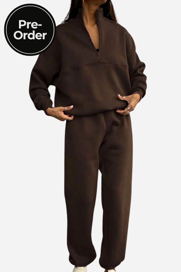 Style in Motion – Women's Two-Piece Relaxed Lounge Set